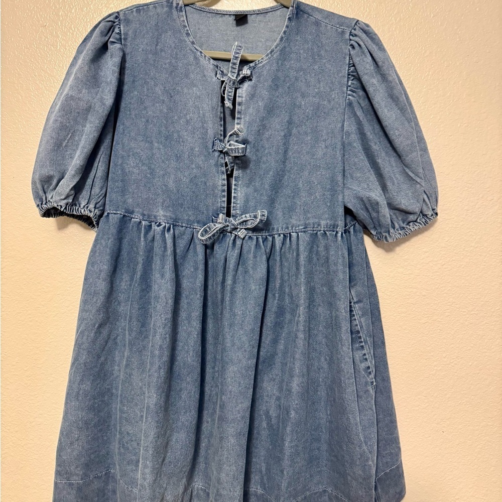 Vintage-Inspired Denim Dress with Bow Tie Front & Puff Sleeves